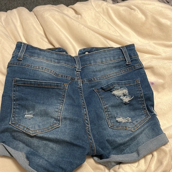 Ripped - Picture 2 of 2